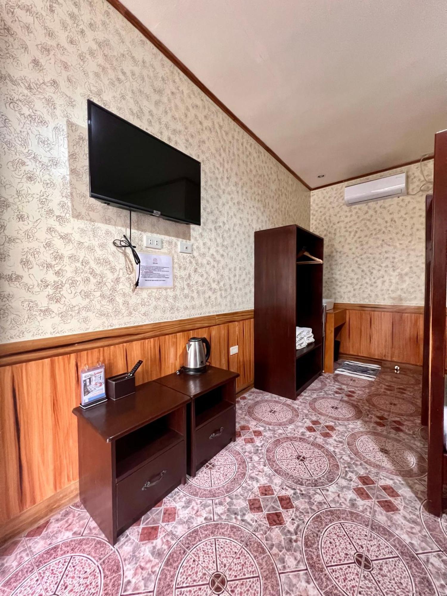 Sunny Terrace Hotel Балер Екстериор снимка